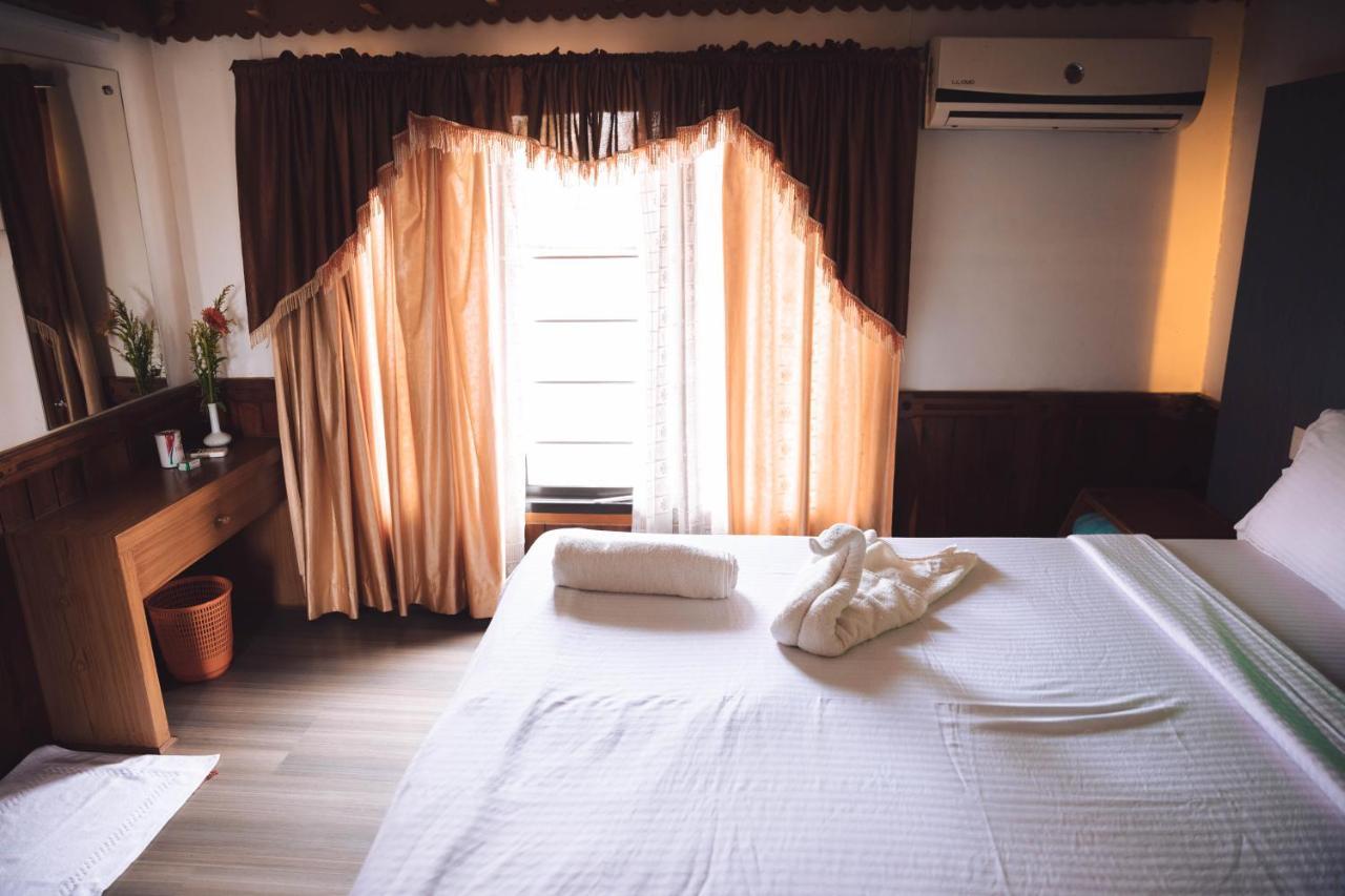 Kera Houseboats Alleppey Alappuzha Екстер'єр фото