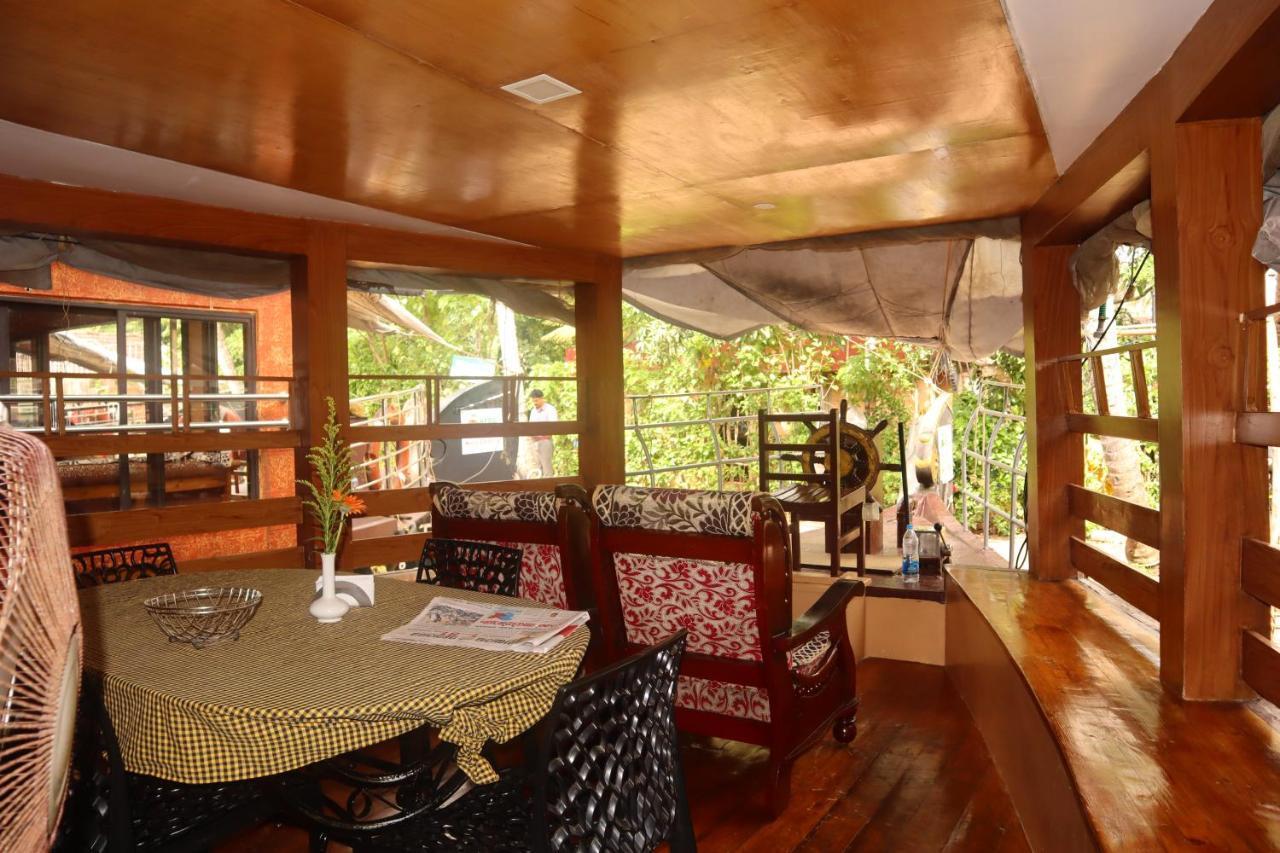 Kera Houseboats Alleppey Alappuzha Екстер'єр фото