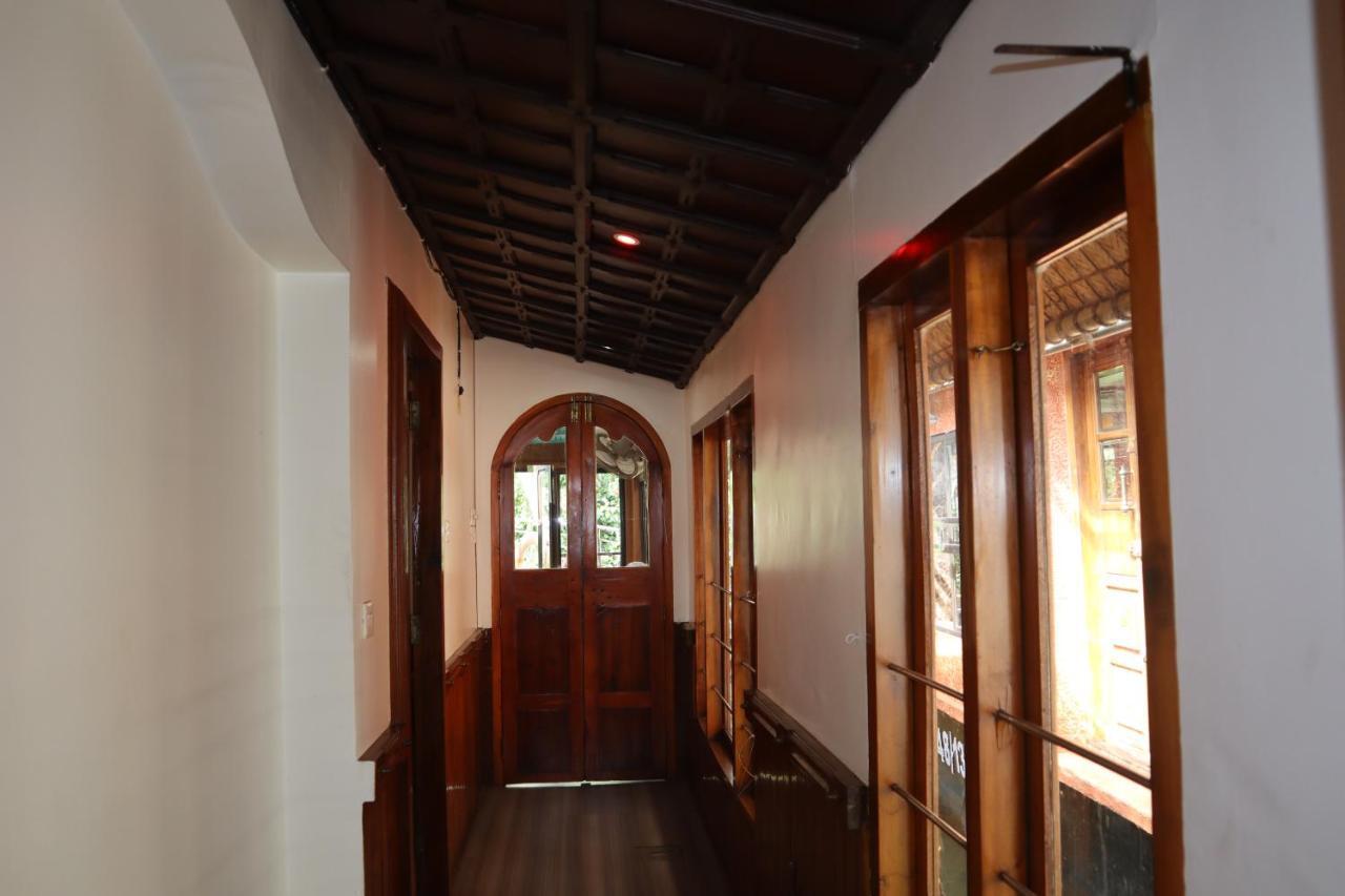 Kera Houseboats Alleppey Alappuzha Екстер'єр фото